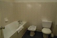 Hôtel salle de bain hôtel baignoire bidet toilettes