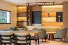 salon-table-brit-hotel-avignon