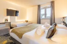 Brit_Hotel_Colmar_chambre_triple (2)