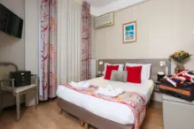 Brit_Hotel_Sainte_Maxime_Revest_chambre_sup (3)