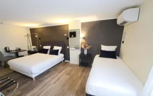 Brit_Hotel_Morangis_ch_triple