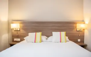 chambre-balneo-brit-hotel-dieppe-7