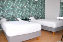 Brit_Hotel_Dijon_Centre_Gare_Chambre_Twin_1-retouchée