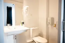 Brit-Hotel-Guingamp-Salle-de-bain (12)