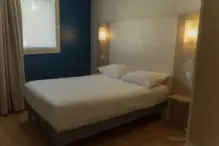 Brit-Hotel-Chinon-Centre-Family-Room (3)