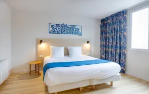 Brit-Hotel-Confort-Carhaix-chambre-privilege (3)