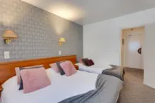 Brit_Hotel_Le_Cygne_ch_triple (4)