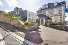 Brit_Hotel_Le_Cygne_facade (3)