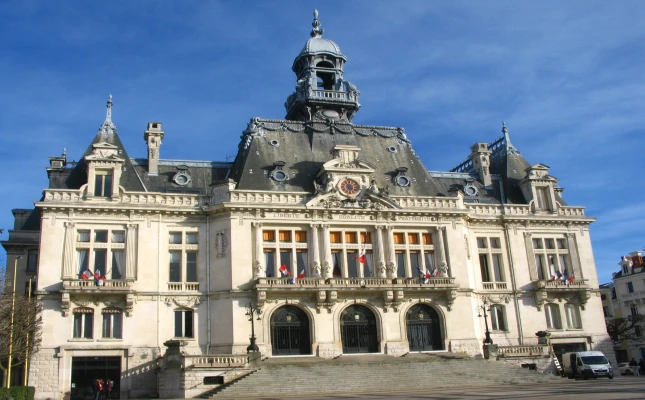 Photo Hôtel_de_ville_Vichy_-_Allier